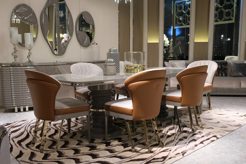 Versus Dining Set