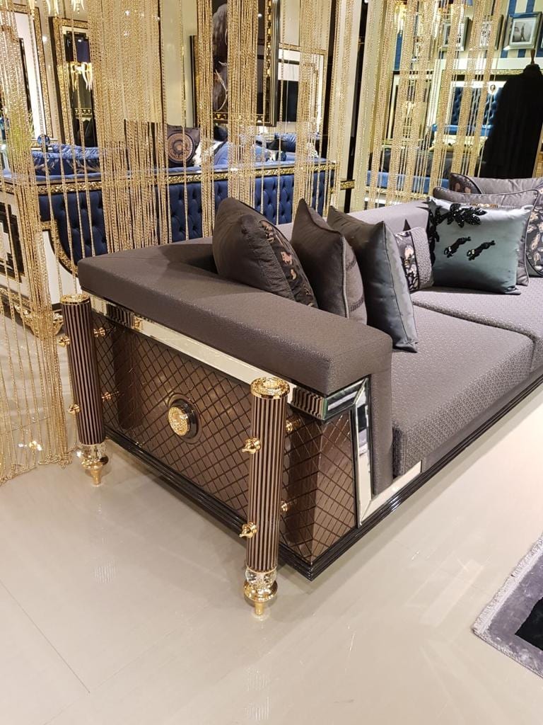Wtraith Sofa