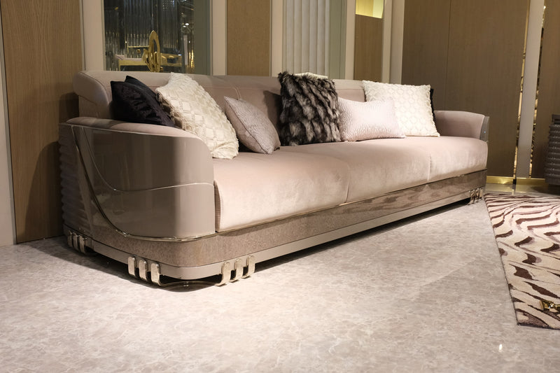 Versus Sofa