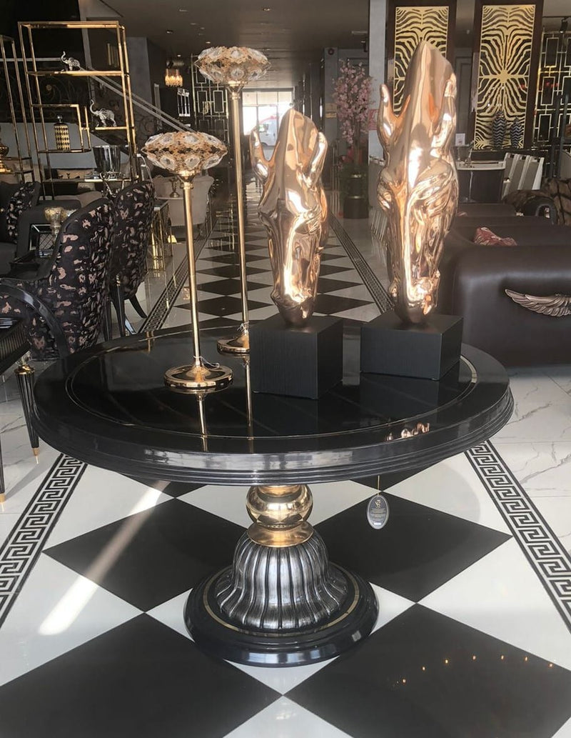 Wtraith Round Table